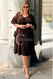 Savina Kleid Schokolade – Plus Size mit Rüschen