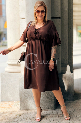 Savina Kleid Schokolade – Plus Size mit Rüschen