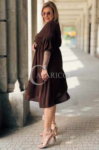 Savina Kleid Schokolade – Plus Size mit Rüschen