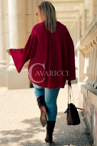Mathilda Bluse – Plissierte Hemdbluse in Weinrot | Elegant