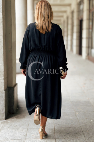 Schwarzes Plus-Size-Kleid GRETA mit Goldknöpfen | Midi