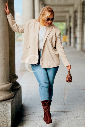 INGRID Zamszowa Marynarka Plus Size – Elegancja Beż