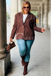 INGRID Zamszowa Marynarka Plus Size – Elegancja w Czekoladzie