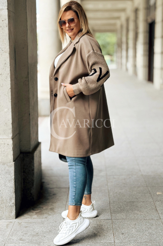 MARLENE Flauschjacke mit Strickärmeln in Fango – Elegant