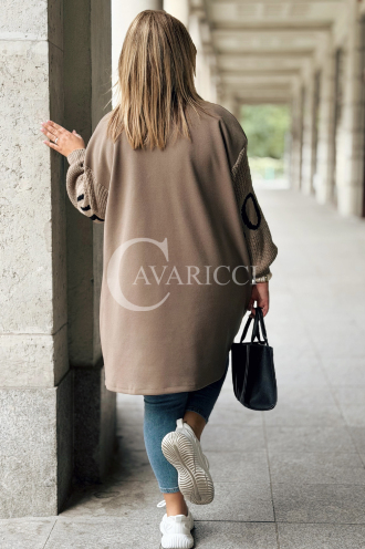 MARLENE Flauschjacke mit Strickärmeln in Fango – Elegant