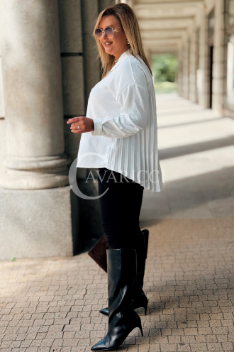 ROMILDA Hemdbluse mit Plissee-Rücken in Ecru