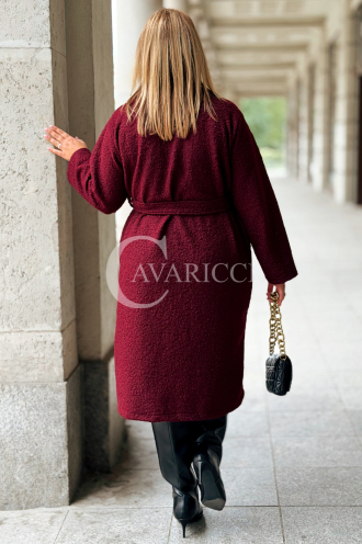 JUTTANI Eleganter Bouclé-Mantel in Bordeaux mit Gürtel