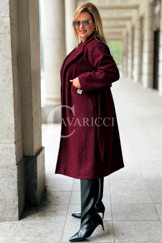 JUTTANI Eleganter Bouclé-Mantel in Bordeaux mit Gürtel