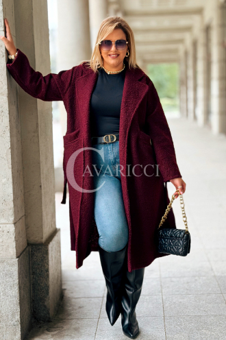 JUTTANI Eleganter Bouclé-Mantel in Bordeaux mit Gürtel