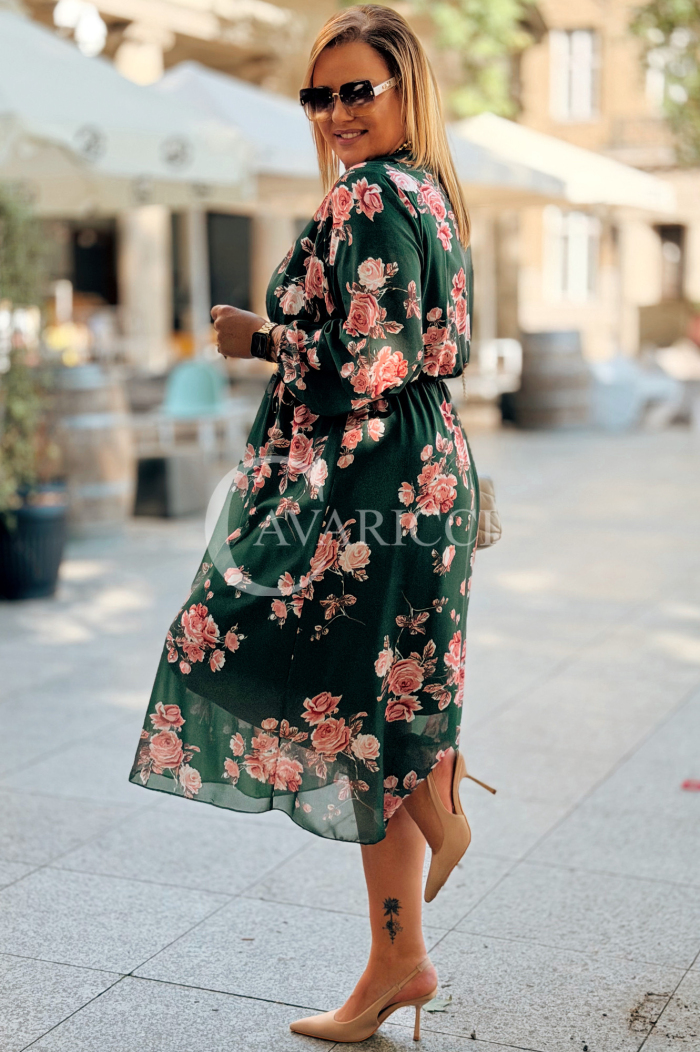IDA Blumenkleid in Übergröße – Flaschengrün | Ausschnitt