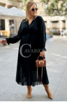 KORNELIA Leichtes Plissee-Kleid mit langen Ärmeln in Schwarz