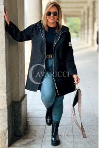 Schwarze Parka SALLY mit Kapuze & Aufgerolltem Ärmel