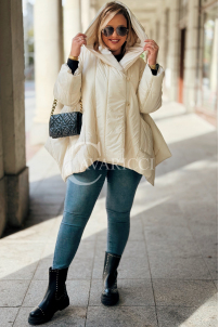 DAISY Gesteppte Kapuzenjacke in Ecru – Warm und Modisch