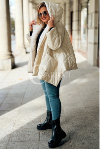 DAISY Gesteppte Kapuzenjacke in Ecru – Warm und Modisch
