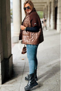 Schokoladenfarbene Steppweste Plus Size mit Strickärmeln