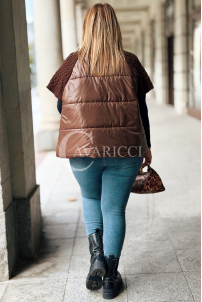 Schokoladenfarbene Steppweste Plus Size mit Strickärmeln