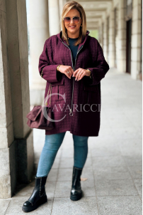 Aurora Kurka Plus Size Gesteppt mit Kapuze Bordeaux