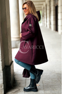 Aurora Kurka Plus Size Gesteppt mit Kapuze Bordeaux