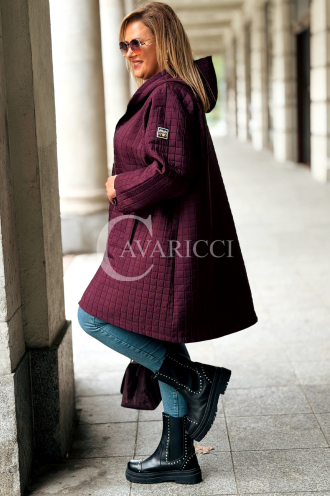 Aurora Kurka Plus Size Gesteppt mit Kapuze Bordeaux