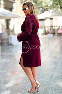 NANCY Elegantes Kleid in Übergröße mit Spitze in Bordeauxrot