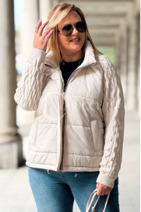 IRMINA Gesteppte Übergröße-Jacke mit Strickärmeln | Beige