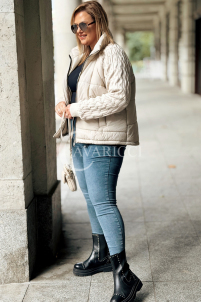 IRMINA Gesteppte Übergröße-Jacke mit Strickärmeln | Beige