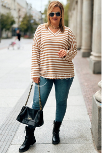 NADINE Plus Size Streifenpullover mit V-Ausschnitt | Karamell