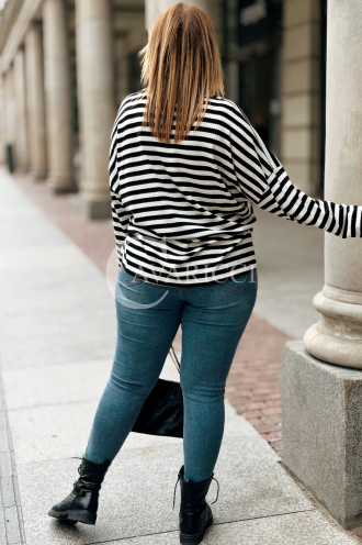 NADINE Damen Pullover Plus Size Gestreift mit V-Ausschnitt