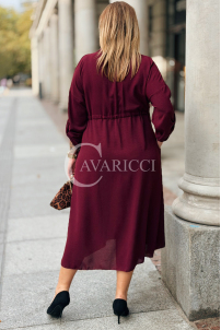 Bordeauxrotes Übergrößen-Kleid mit Taillenbindung & Taschen