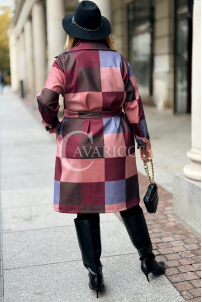 ALESSANDRA Eleganter Übergröße-Mantel in Bordeauxrot