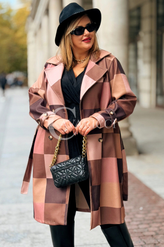 ALESSANDRA Eleganter Übergrößen-Mantel mit Kragen in Rosa