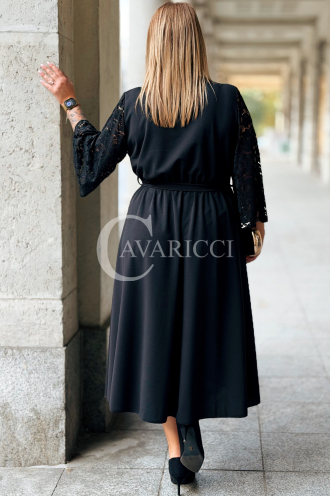LILIANA Langes Spitzenkleid in Übergröße – Elegant & Feminin