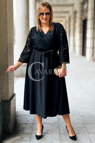 LILIANA Langes Spitzenkleid in Übergröße – Elegant & Feminin