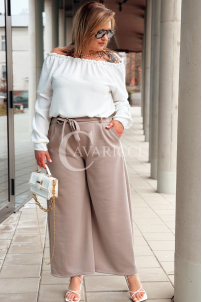 ZITA Hose in Taupe – Große Größen | Cavaricci.de