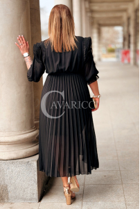 Kleid in Schwarz – Große Größen | Cavaricci.de