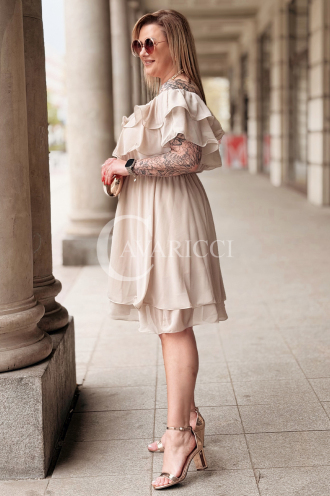 Kleid in Beige – Große Größen | Cavaricci.de