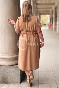 Kleid in Karamell – Große Größen | Cavaricci.de