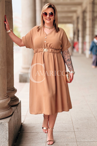 Kleid in Karamell – Große Größen | Cavaricci.de