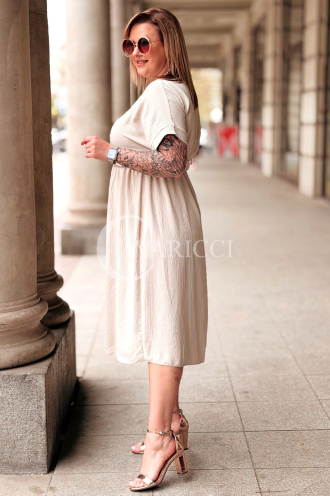 Kleid in Beige – Große Größen | Cavaricci.de