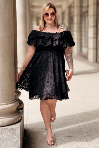 Kleid in Schwarz – Große Größen | Cavaricci.de