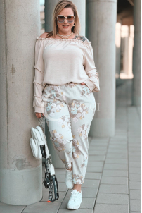 Hose in Beige – Große Größen | Cavaricci.de