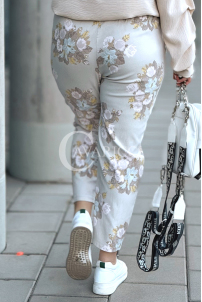 Hose in Beige – Große Größen | Cavaricci.de