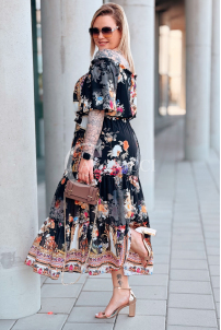 Kleid in Schwarz – Große Größen | Cavaricci.de