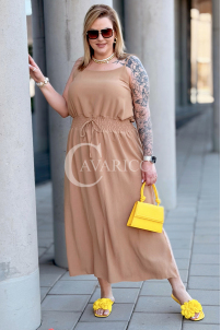 Kleid in Karamell – Große Größen | Cavaricci.de