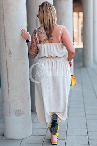 Kleid in Beige – Große Größen | Cavaricci.de
