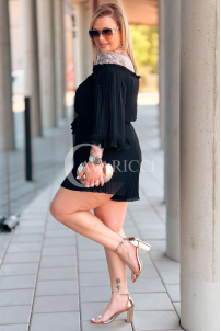 Jumpsuit in Schwarz – Große Größen | Cavaricci.de