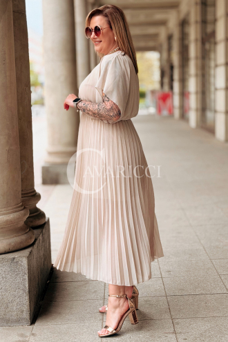 Kleid in Beige – Große Größen | Cavaricci.de
