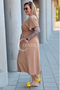 Kleid in Karamell – Große Größen | Cavaricci.de