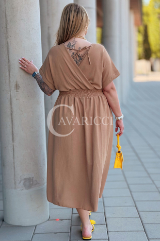 Kleid in Karamell – Große Größen | Cavaricci.de