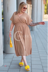 Kleid in Karamell – Große Größen | Cavaricci.de